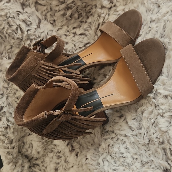 Dolce Vita Noel Rust Suede Fringe Block Heel with strap - Picture 2 of 7